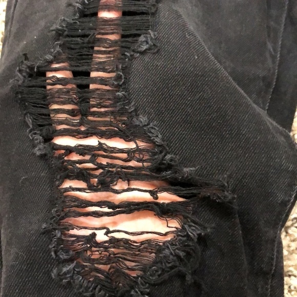 Fashion Nova Boyfriend Jeans Size 3 Black High Waisted Distressed Torn Up Ripped - Picture 3 of 10